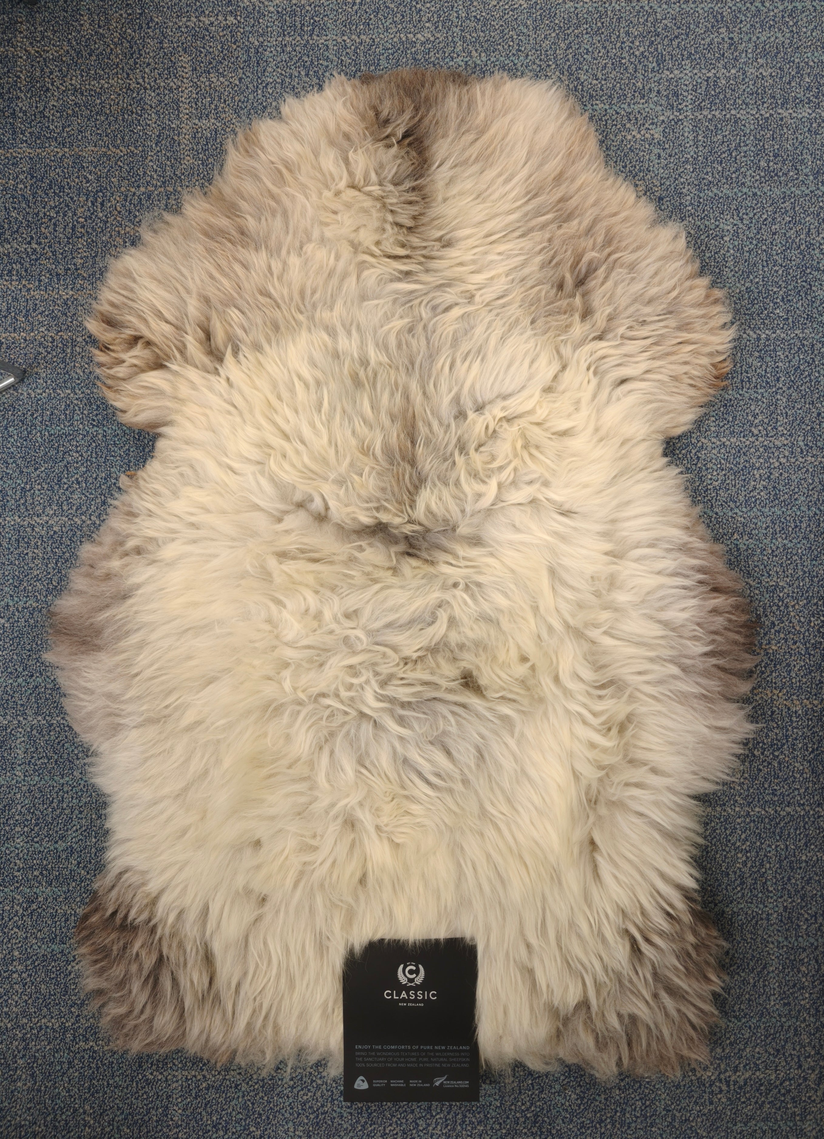 Natural Black Single Sheepskin Rug - NZ Made #J5